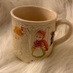 VINTAGE LITTLE RED RIDING HOOD MUG "ONCE UPON A TIME" QUON-QUON JAPAN 1982